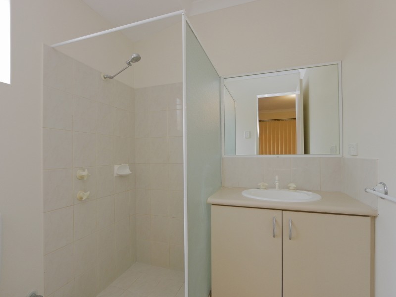 2/14 Crawford Street, Cannington WA 6107