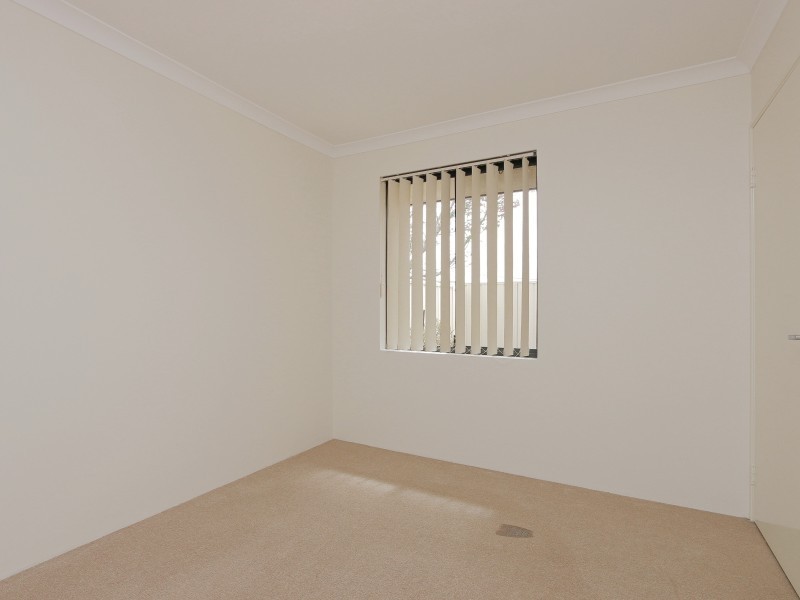 2/14 Crawford Street, Cannington WA 6107