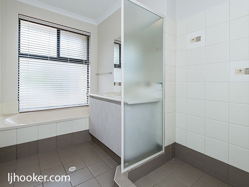 5 Silverpan Way, Byford WA 6122