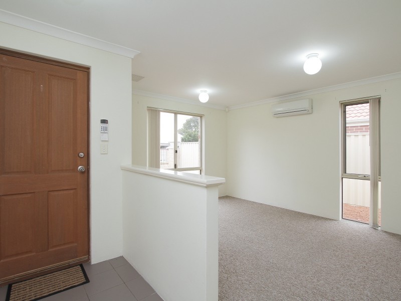 12/12 Arthur Street, Cannington WA 6107