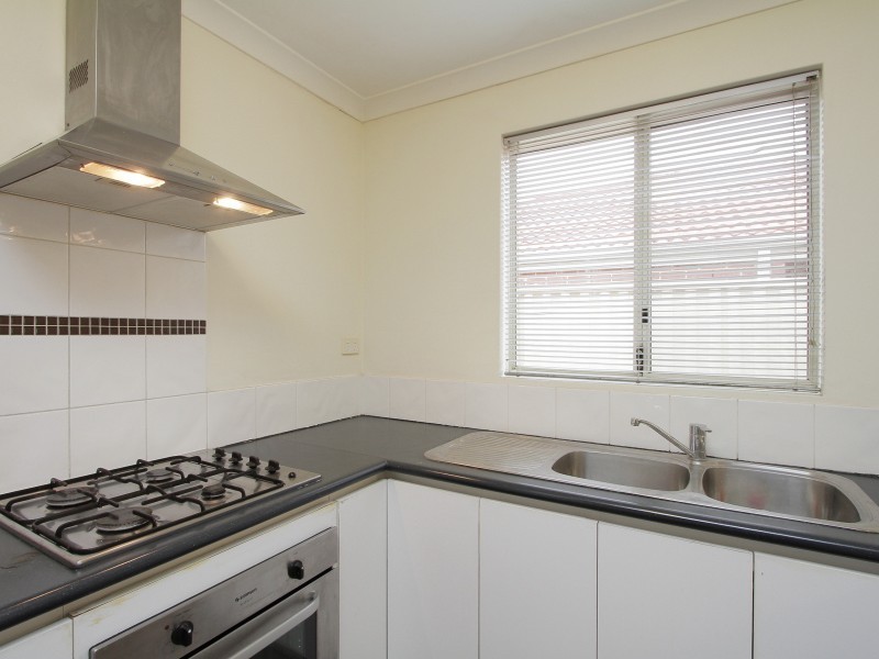 12/12 Arthur Street, Cannington WA 6107