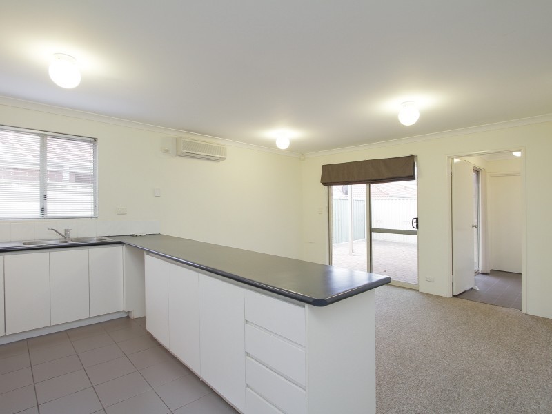 12/12 Arthur Street, Cannington WA 6107