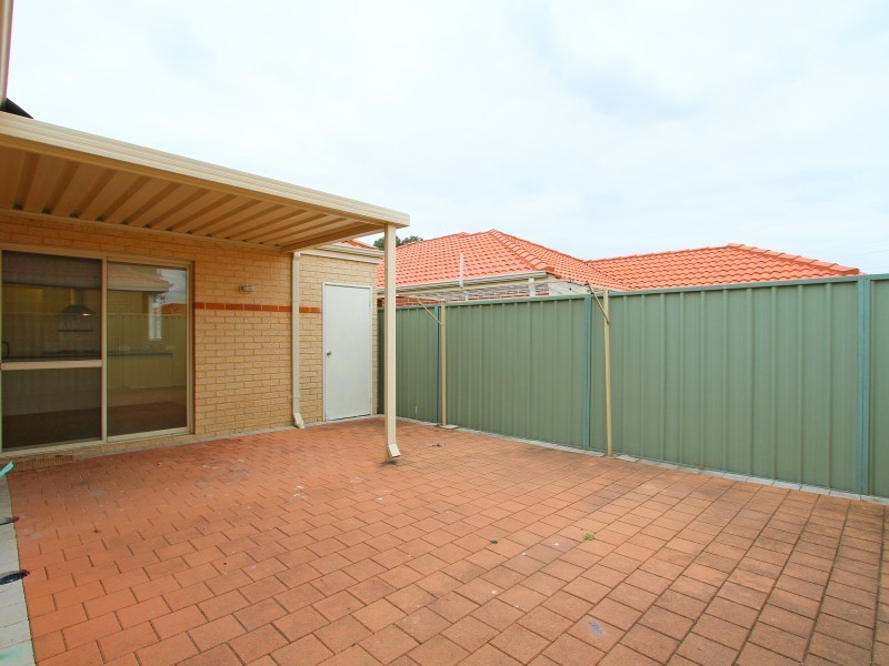 12/12 Arthur Street, Cannington WA 6107