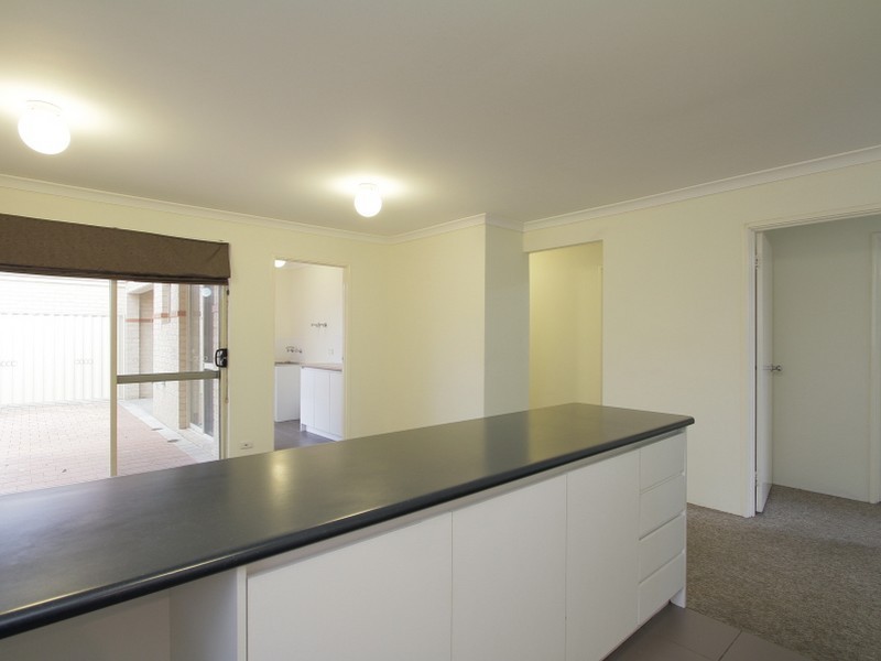 12/12 Arthur Street, Cannington WA 6107