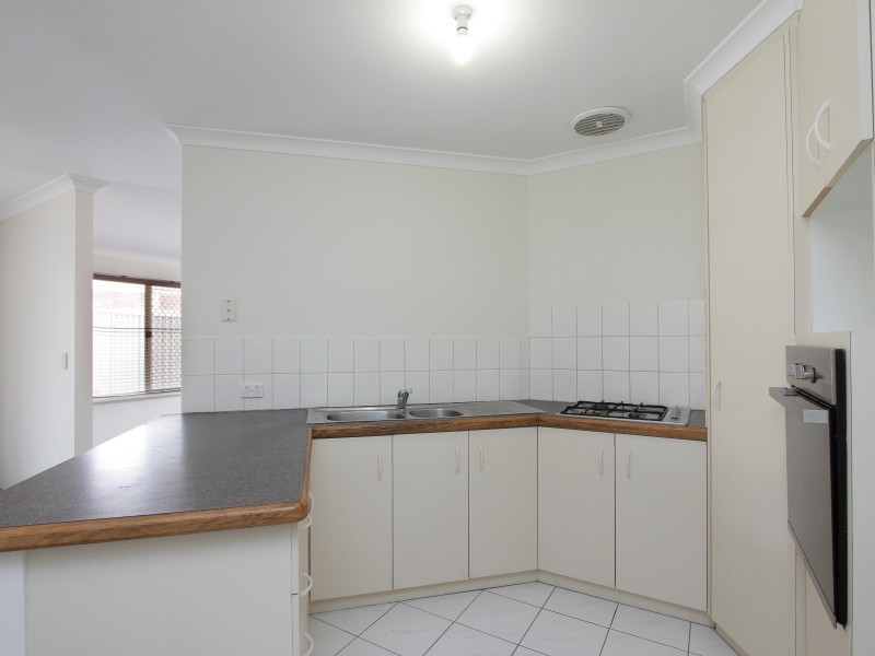 4/3 Norman Street, St James WA 6102