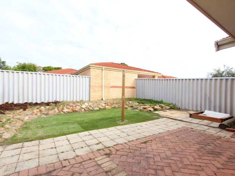 4/3 Norman Street, St James WA 6102