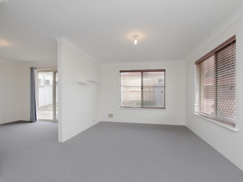 4/3 Norman Street, St James WA 6102