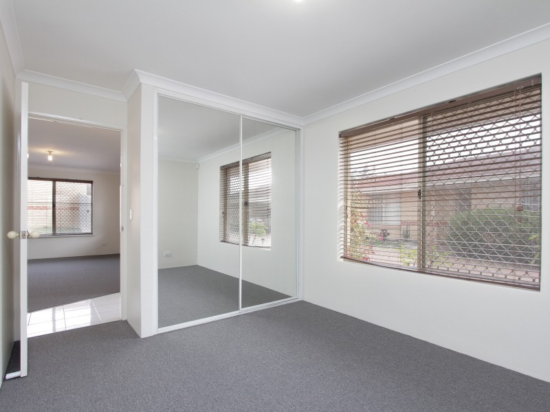 4/3 Norman Street, St James WA 6102