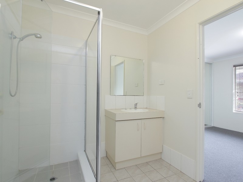 4/3 Norman Street, St James WA 6102