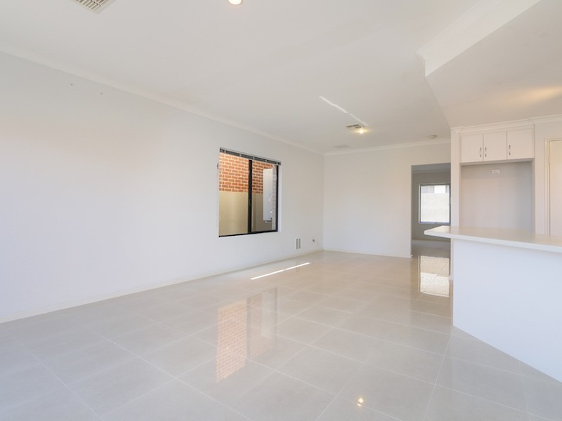 8B Isobel Street, Bentley WA 6102