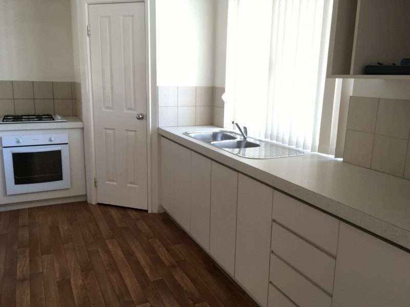 2/84 Henry Street, Cannington WA 6107