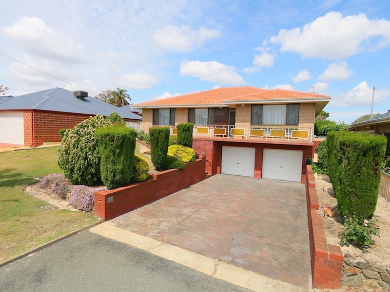 7 Stonehouse Crescent, Bentley WA 6102