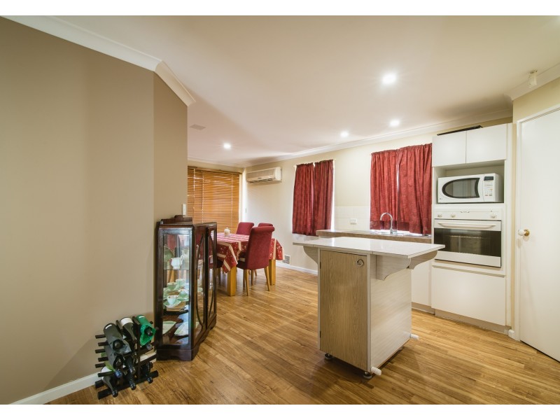 4/268 Wharf Street, Queens Park WA 6107