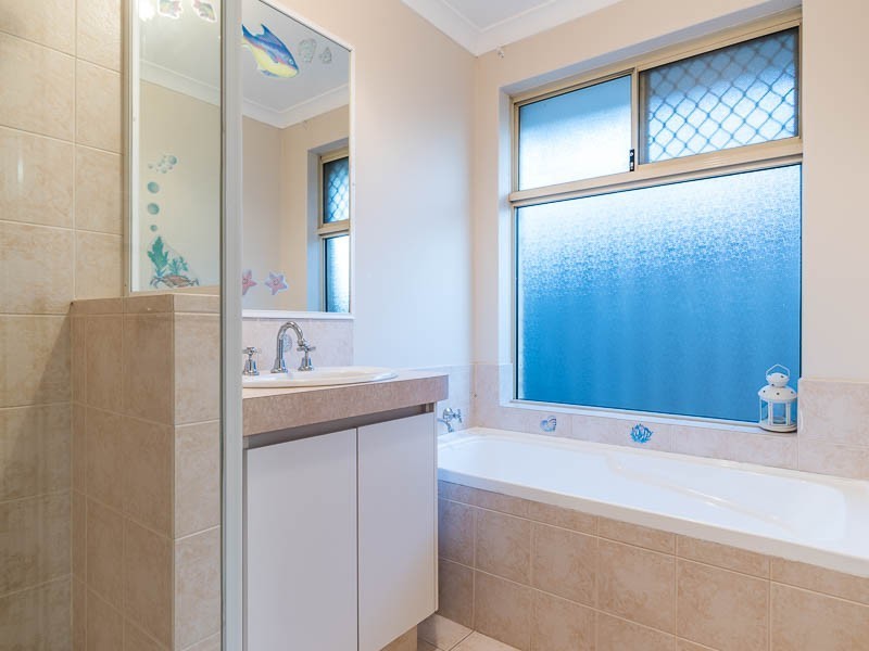 4/268 Wharf Street, Queens Park WA 6107