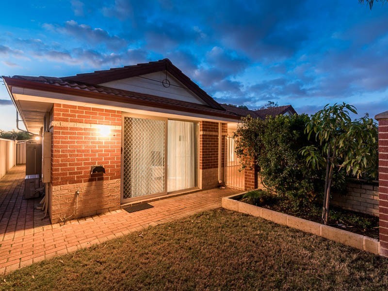 4/268 Wharf Street, Queens Park WA 6107