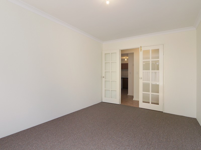 1/16 Bignell Place, Redcliffe WA 6104