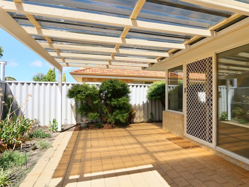 1/16 Bignell Place, Redcliffe WA 6104