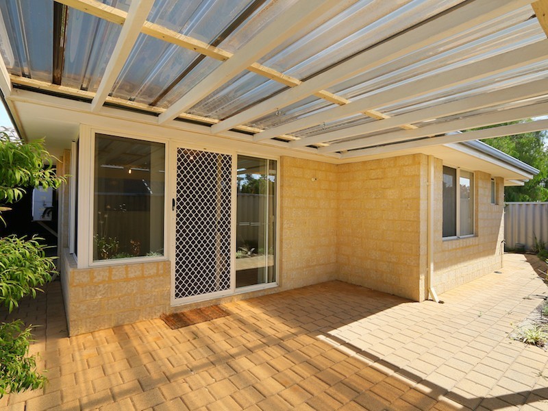 1/16 Bignell Place, Redcliffe WA 6104