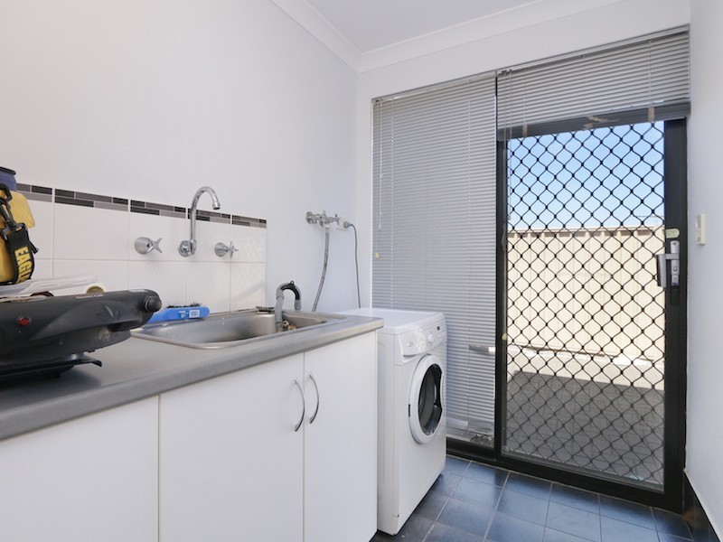 8C Isobel Street, Bentley WA 6102