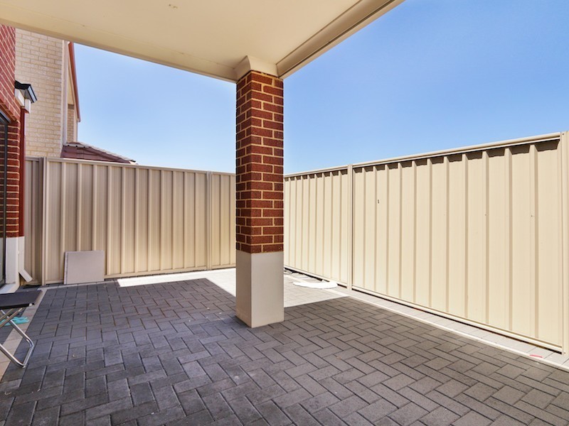 8C Isobel Street, Bentley WA 6102