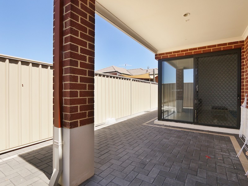 8C Isobel Street, Bentley WA 6102