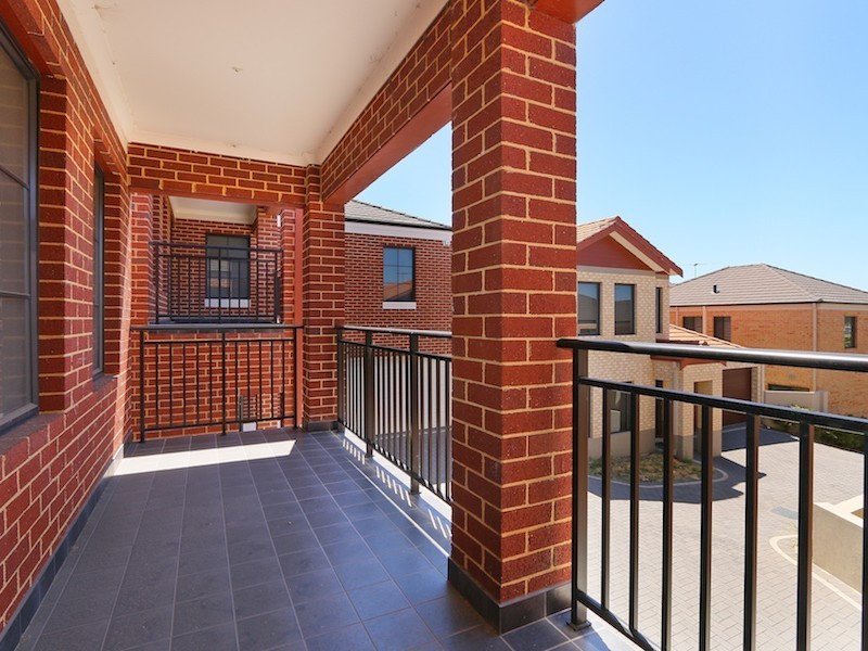 8C Isobel Street, Bentley WA 6102
