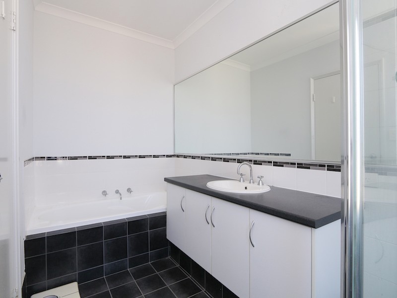 8C Isobel Street, Bentley WA 6102