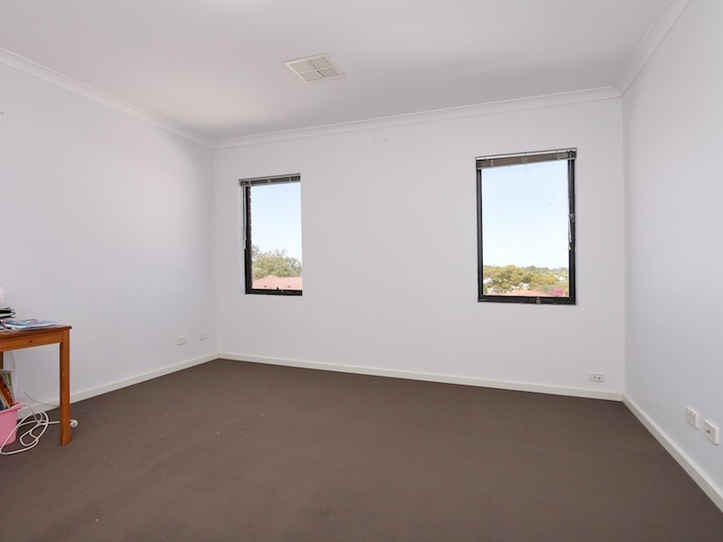 8C Isobel Street, Bentley WA 6102