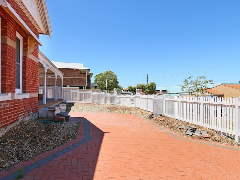 13 McMillan Street, Victoria Park WA 6100