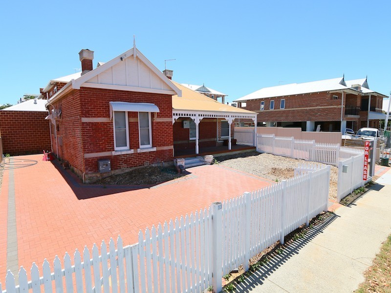 13 McMillan Street, Victoria Park WA 6100