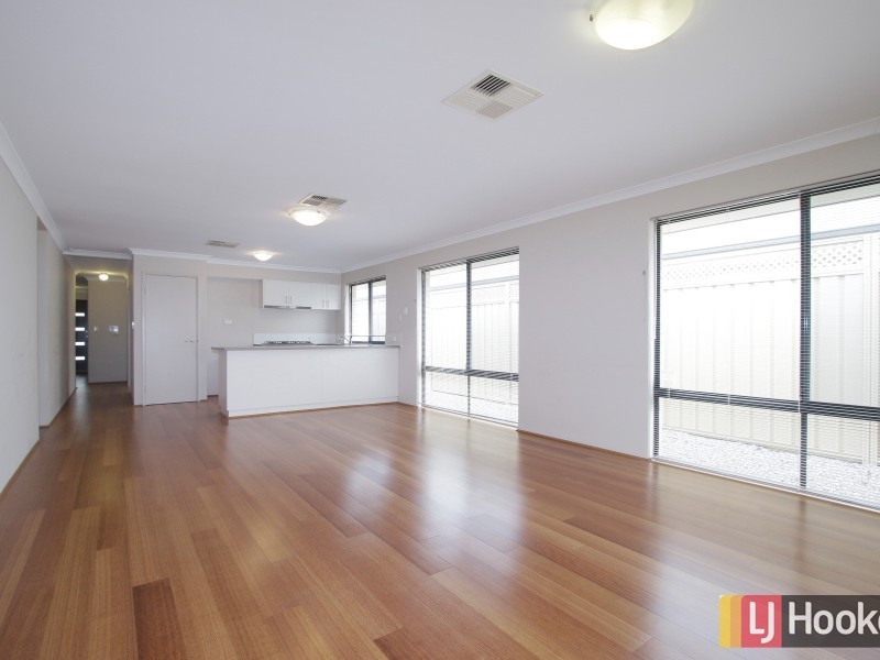 93 Comrie Road, Canning Vale WA 6155