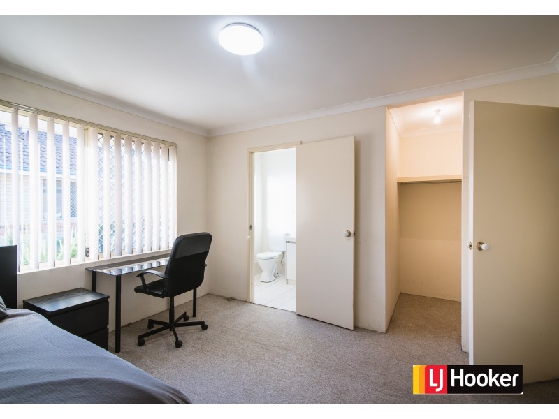 1/15 Quinn Avenue, Bentley WA 6102