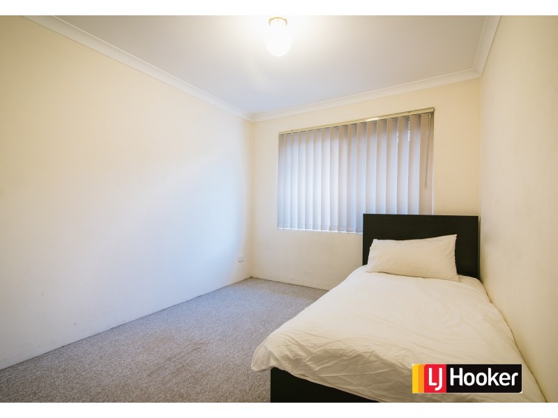 1/15 Quinn Avenue, Bentley WA 6102