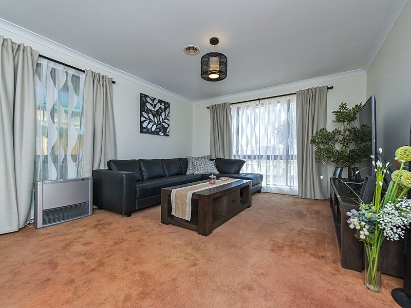 62 Murdoch Road, Thornlie WA 6108