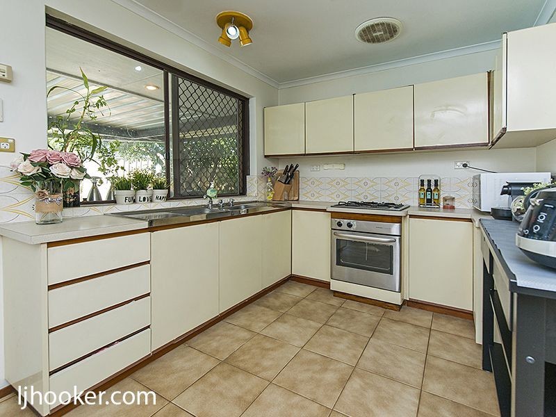 62 Murdoch Road, Thornlie WA 6108