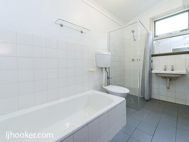 239 Gloucester Street, Victoria Park WA 6100