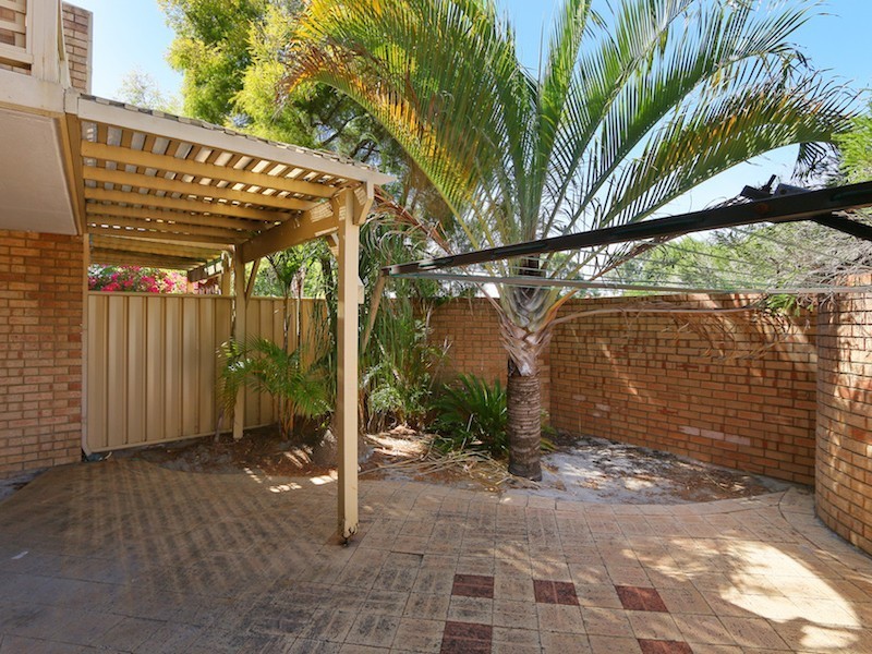 13/2 Mitchell Street, Bentley WA 6102