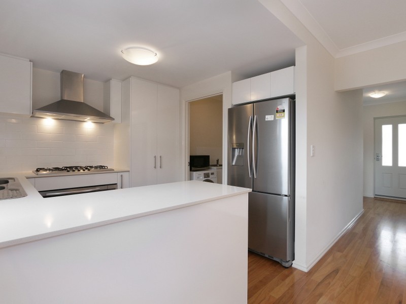 2/10 Leonard Street, Victoria Park WA 6100