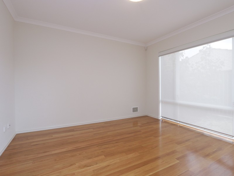 2/10 Leonard Street, Victoria Park WA 6100