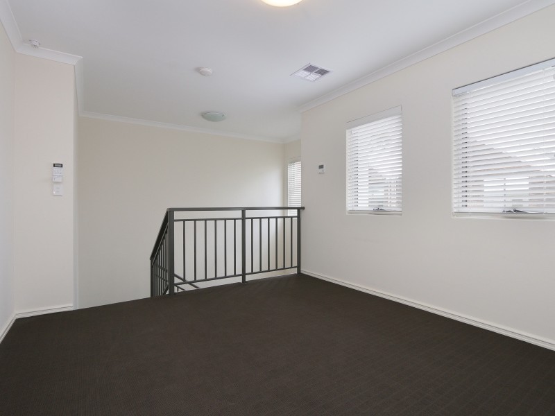 2/10 Leonard Street, Victoria Park WA 6100