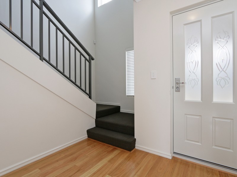 2/10 Leonard Street, Victoria Park WA 6100