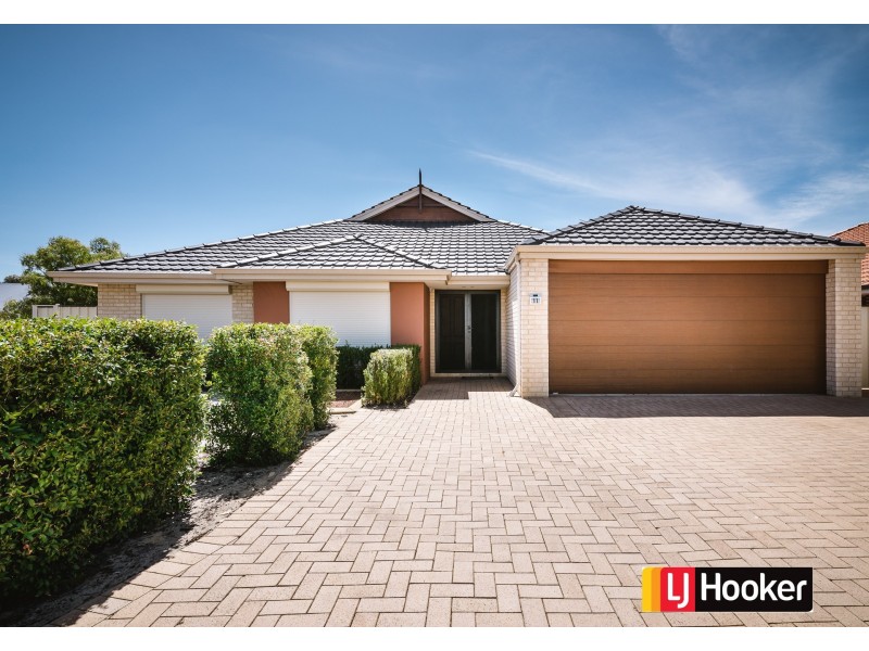 11 Ashtree Boulevard, Wattle Grove WA 6107