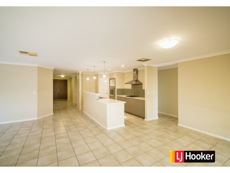 11 Ashtree Boulevard, Wattle Grove WA 6107