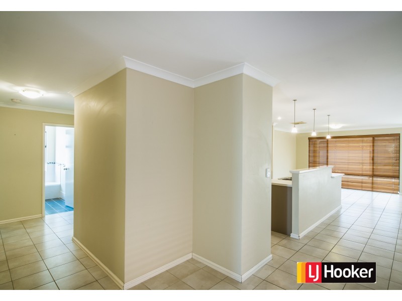 11 Ashtree Boulevard, Wattle Grove WA 6107