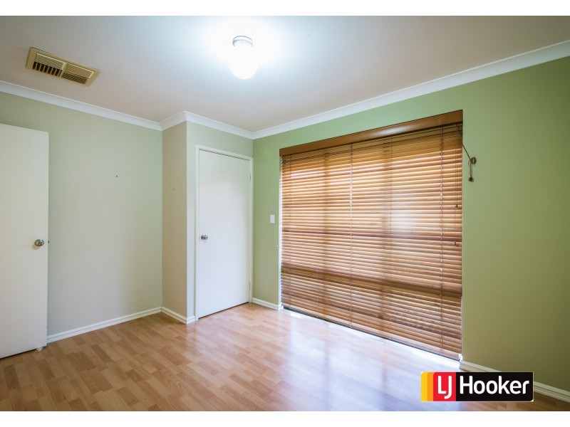 11 Ashtree Boulevard, Wattle Grove WA 6107