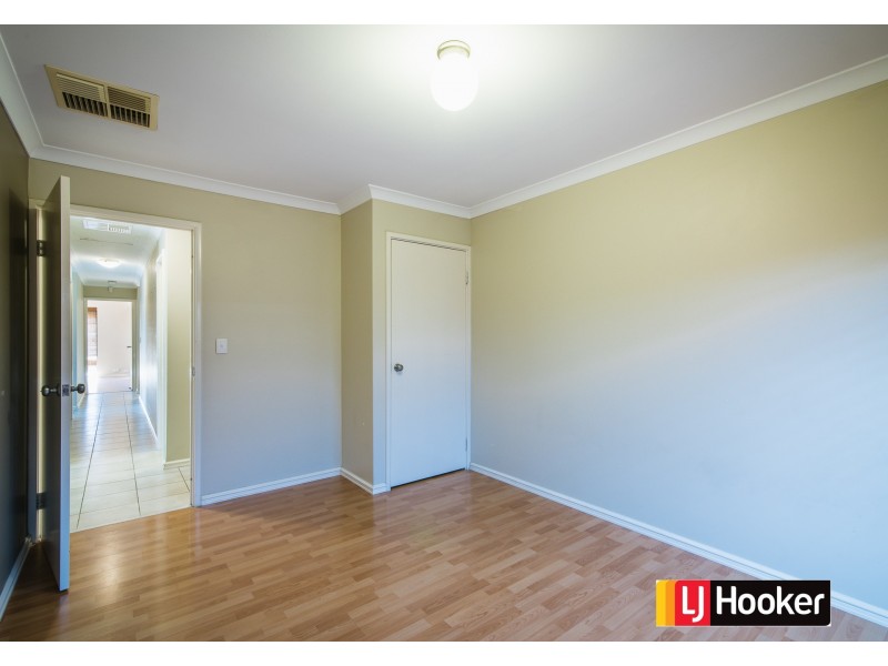 11 Ashtree Boulevard, Wattle Grove WA 6107