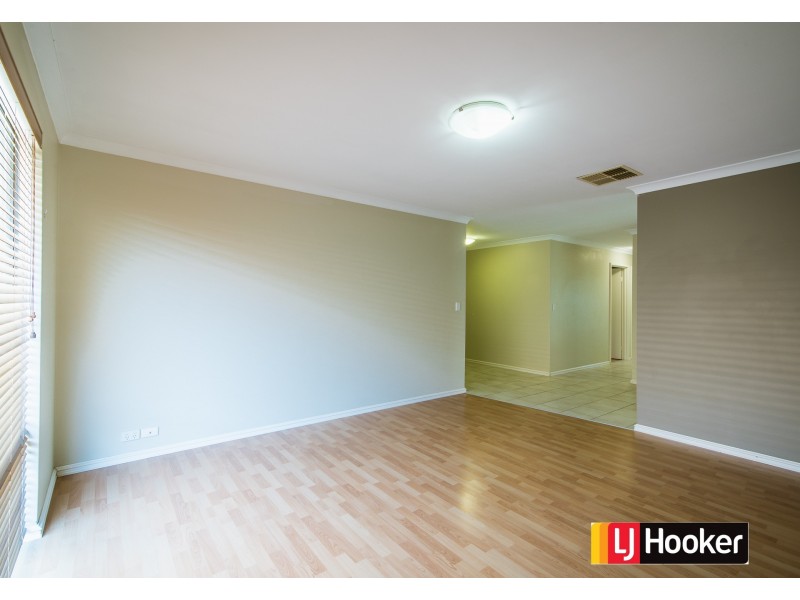 11 Ashtree Boulevard, Wattle Grove WA 6107