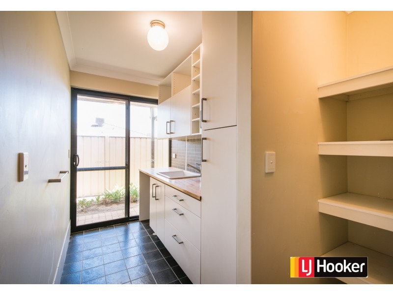 11 Ashtree Boulevard, Wattle Grove WA 6107