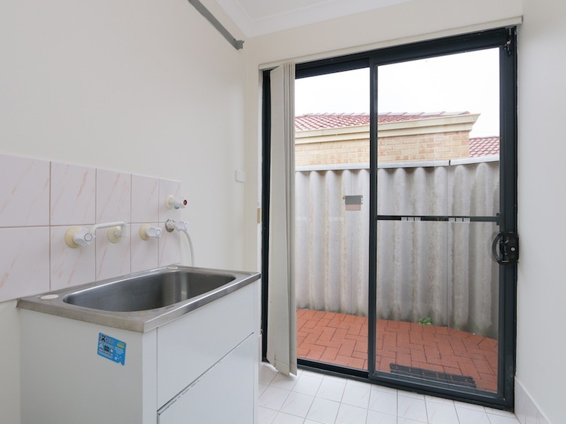 5/14 Stephen Street, Queens Park WA 6107