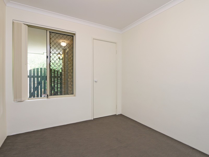 1/2 Braibrise Road, Wilson WA 6107